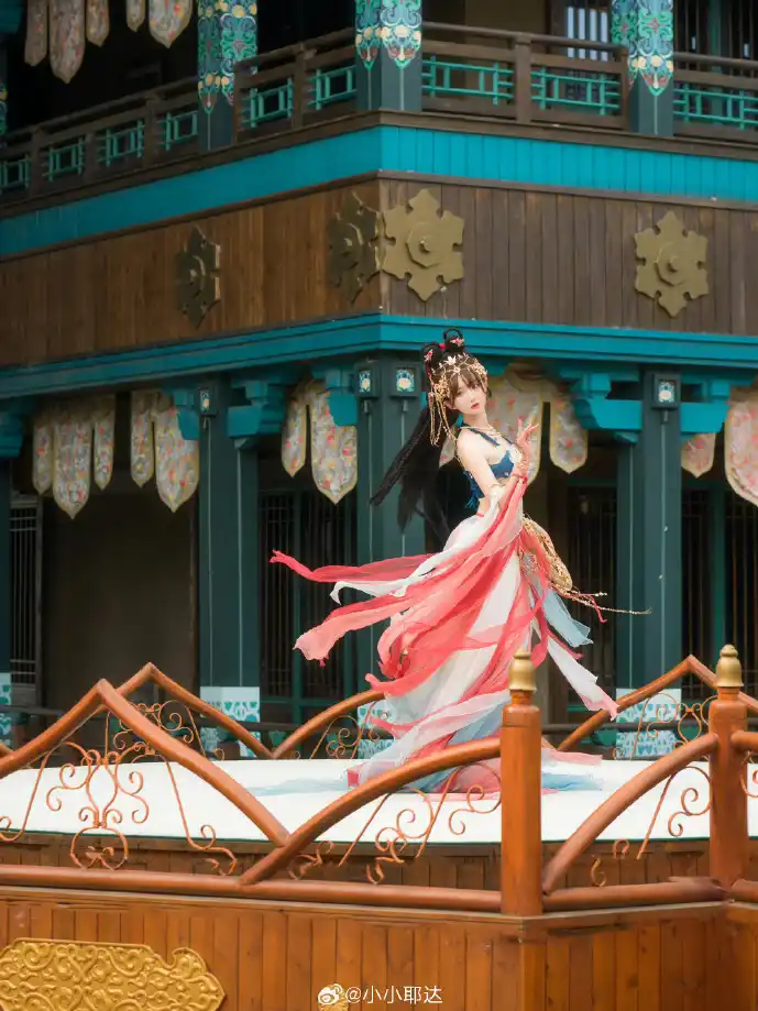 学生使用点读机